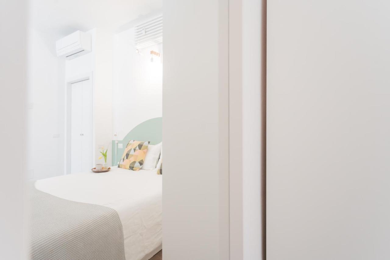 A Step From The Dome Apartment By Rent All コモ エクステリア 写真